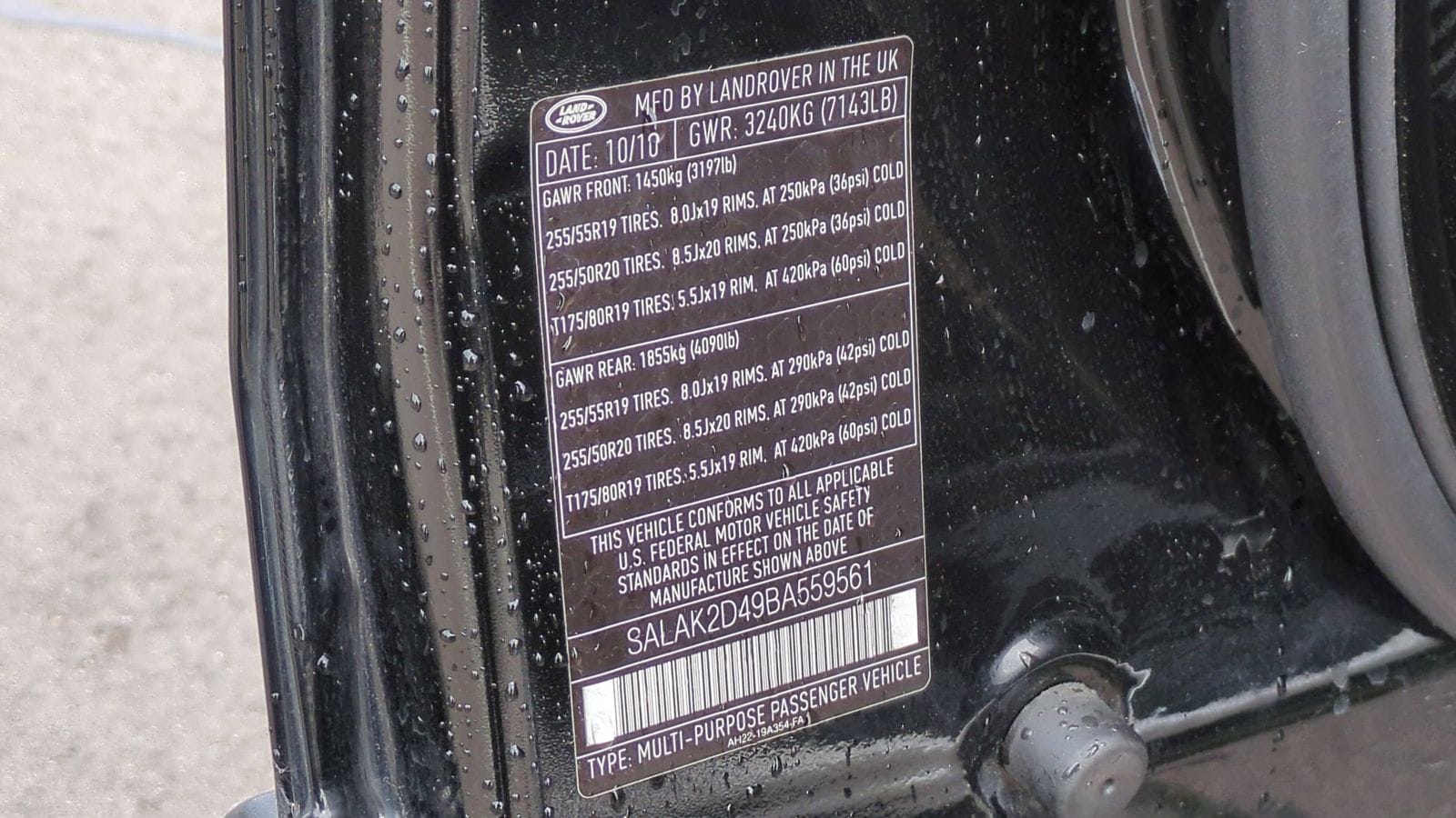 Thumbnail: 2011 Land Rover LR4 - 37