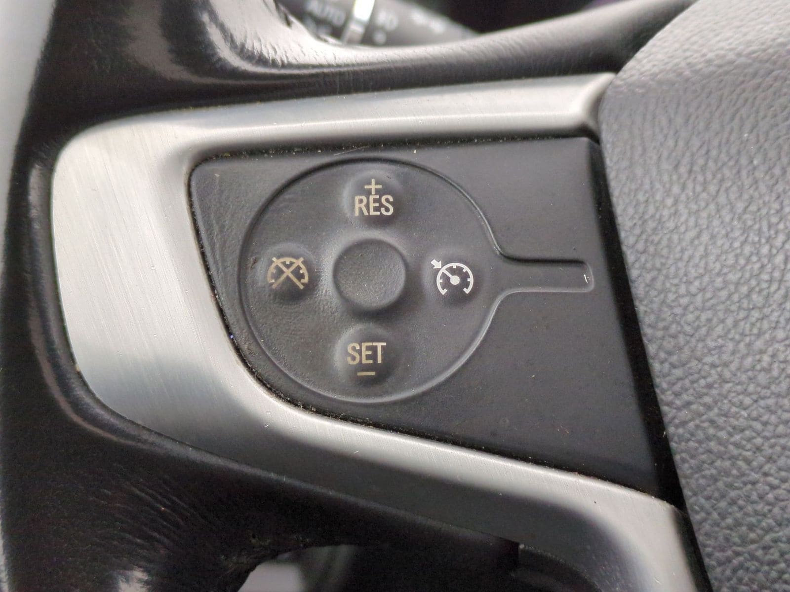 Thumbnail: 2018 GMC Acadia - 26