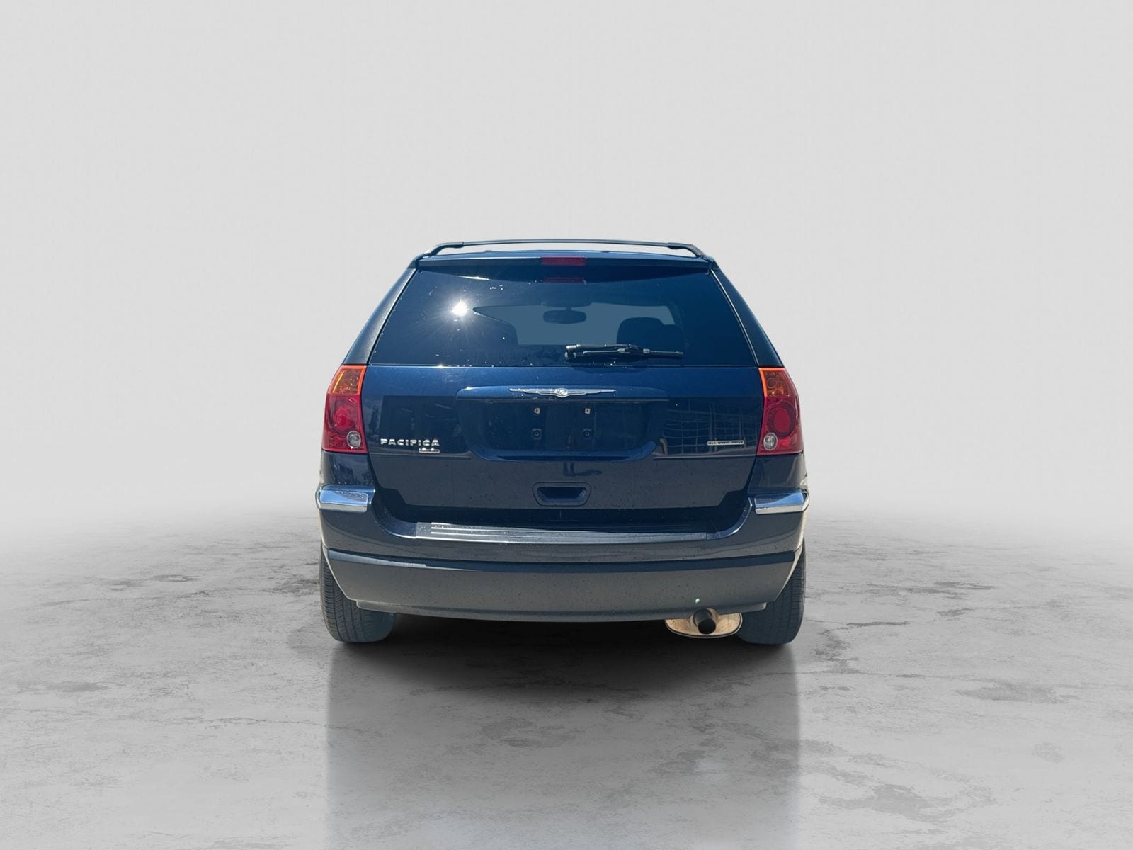 Thumbnail: 2005 Chrysler Pacifica - 5