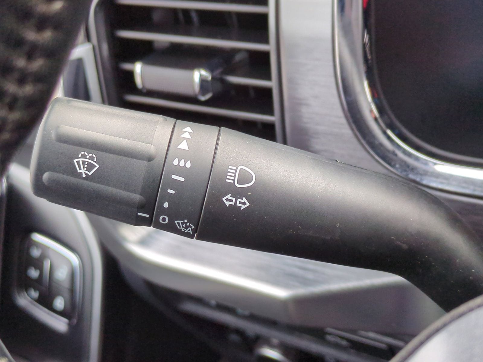 Thumbnail: 2023 Ford F-150 - 33