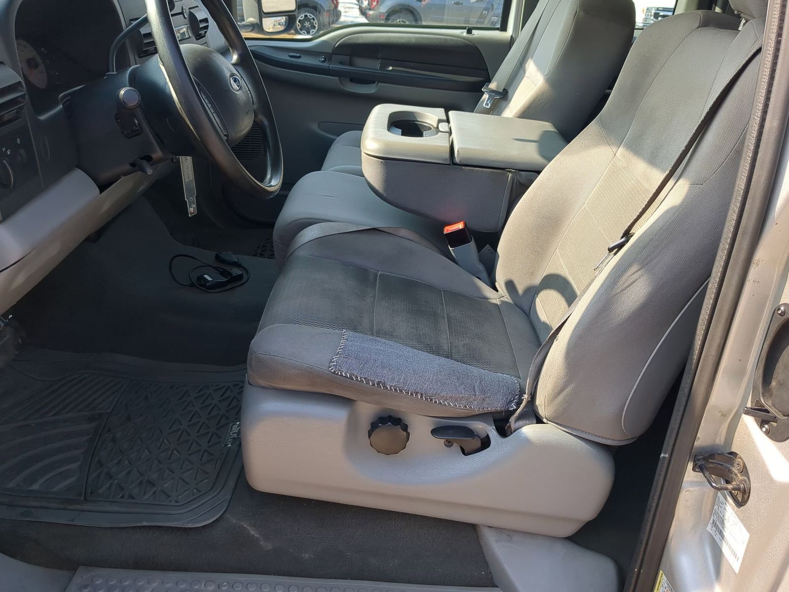 Thumbnail: 2006 Ford F-350 - 16