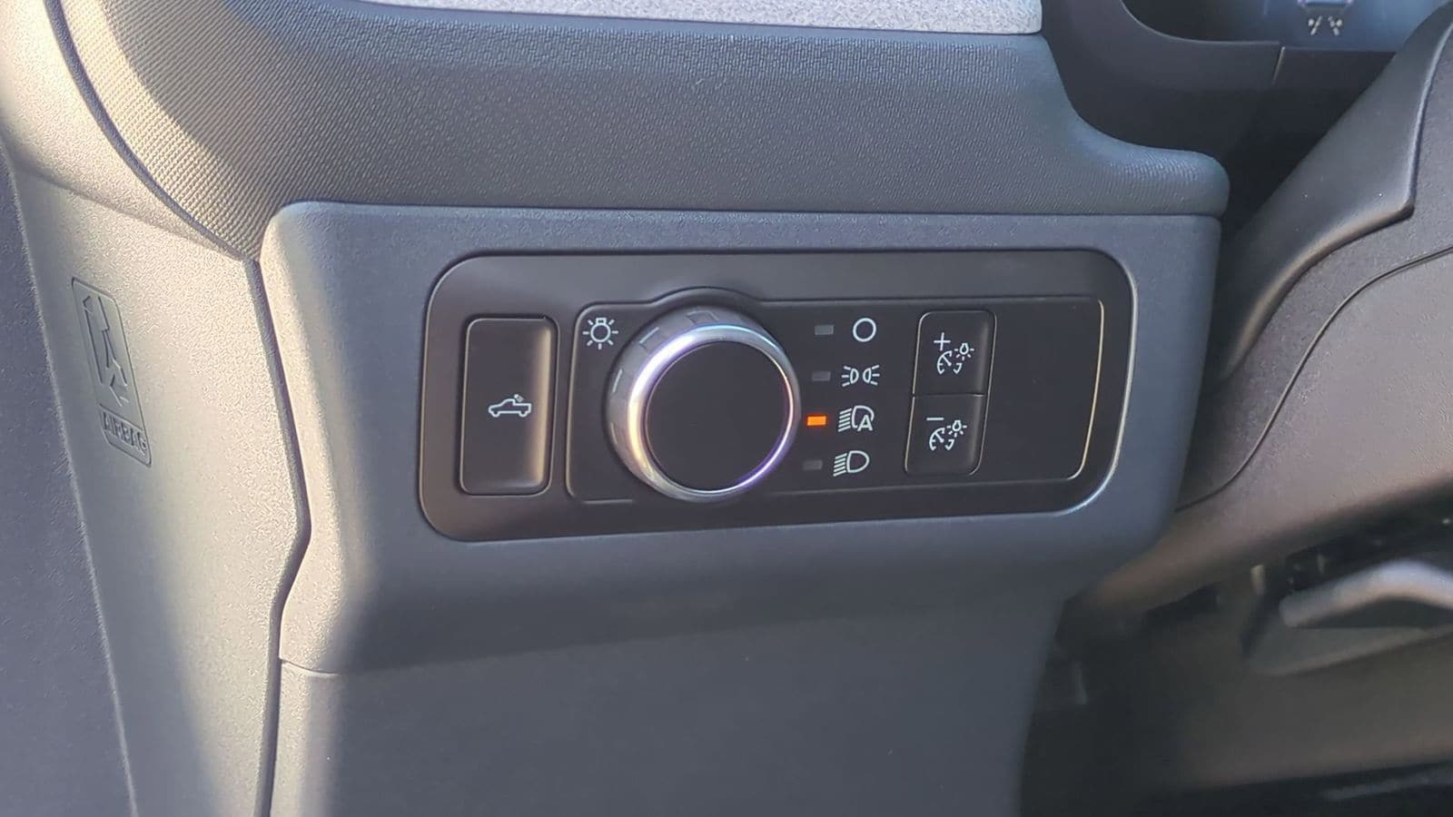 Thumbnail: 2025 Ford Maverick - 16