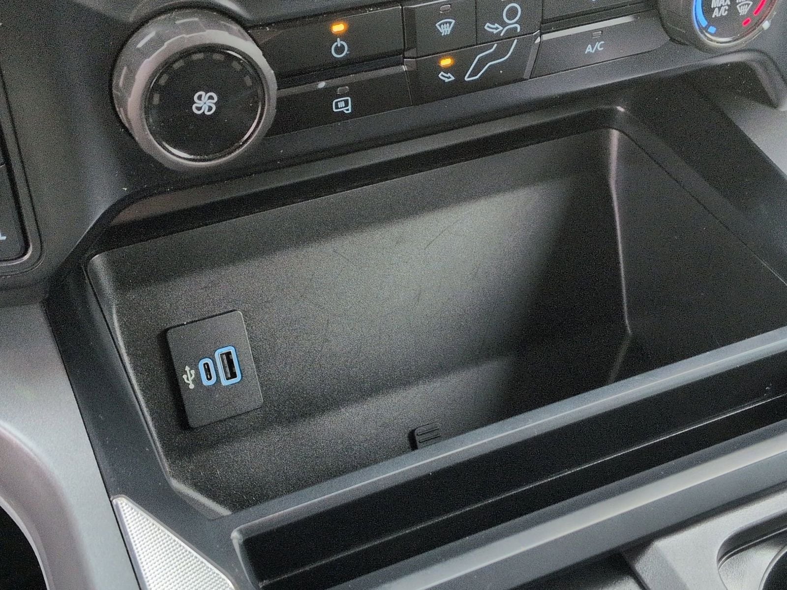 Thumbnail: 2023 Ford F-250 - 33