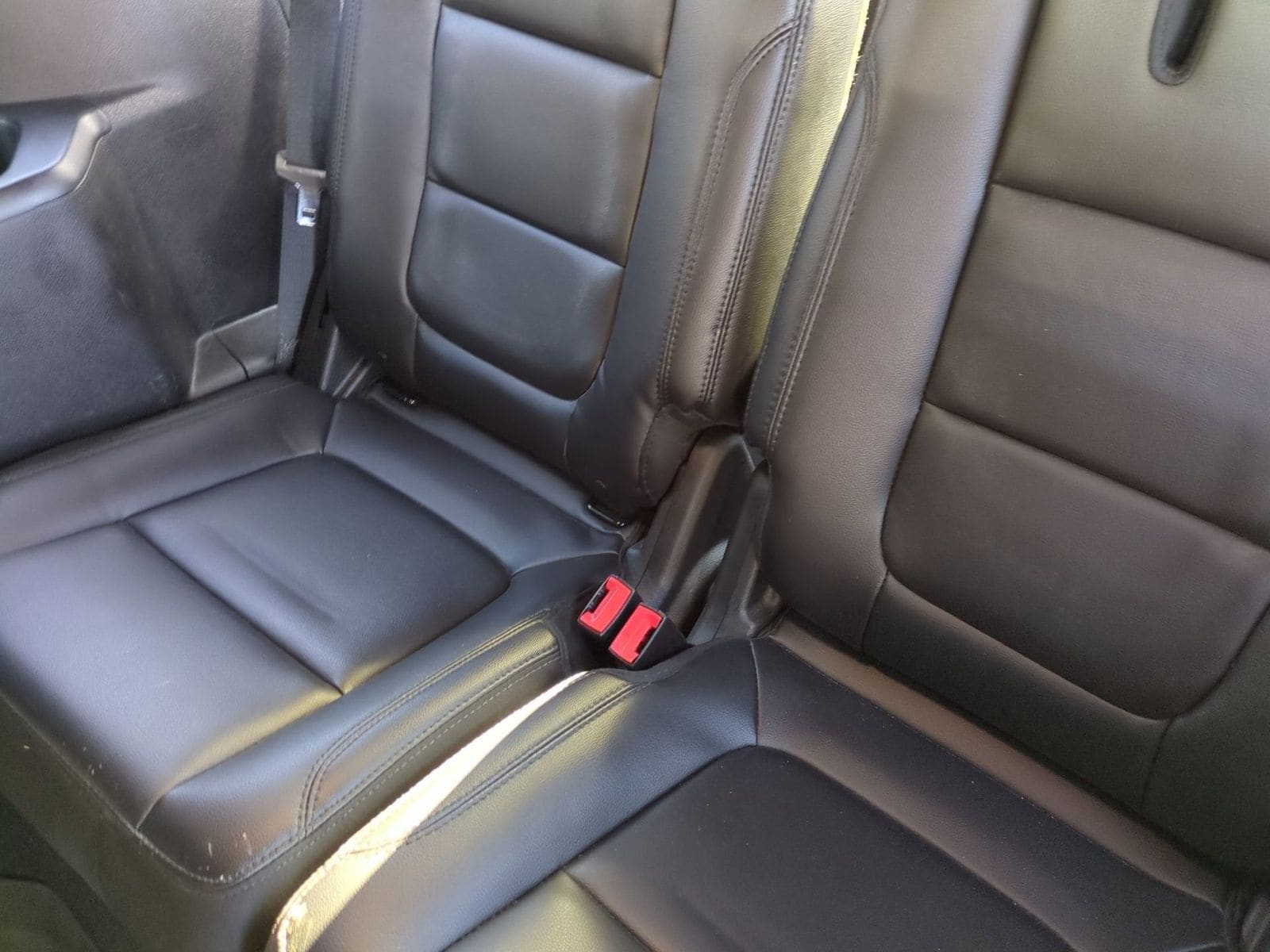 Thumbnail: 2019 Ford Explorer - 27