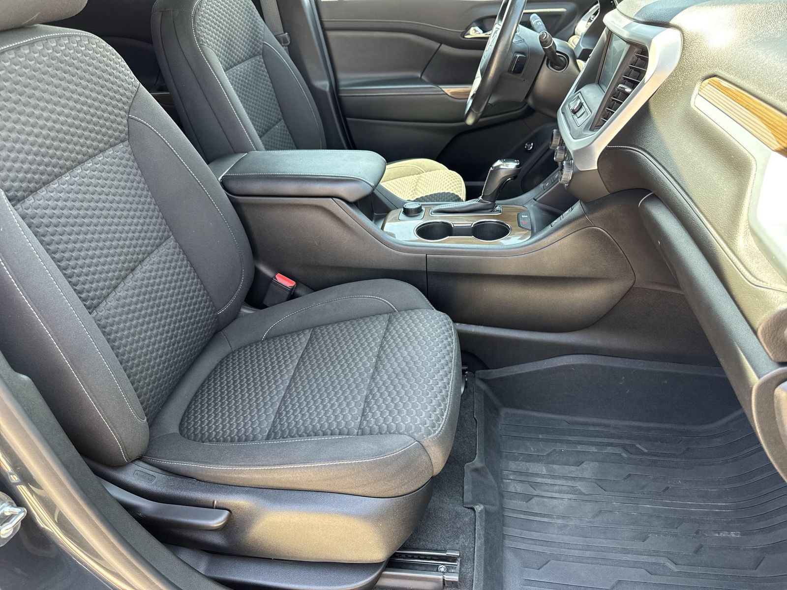 Thumbnail: 2019 GMC Acadia - 23
