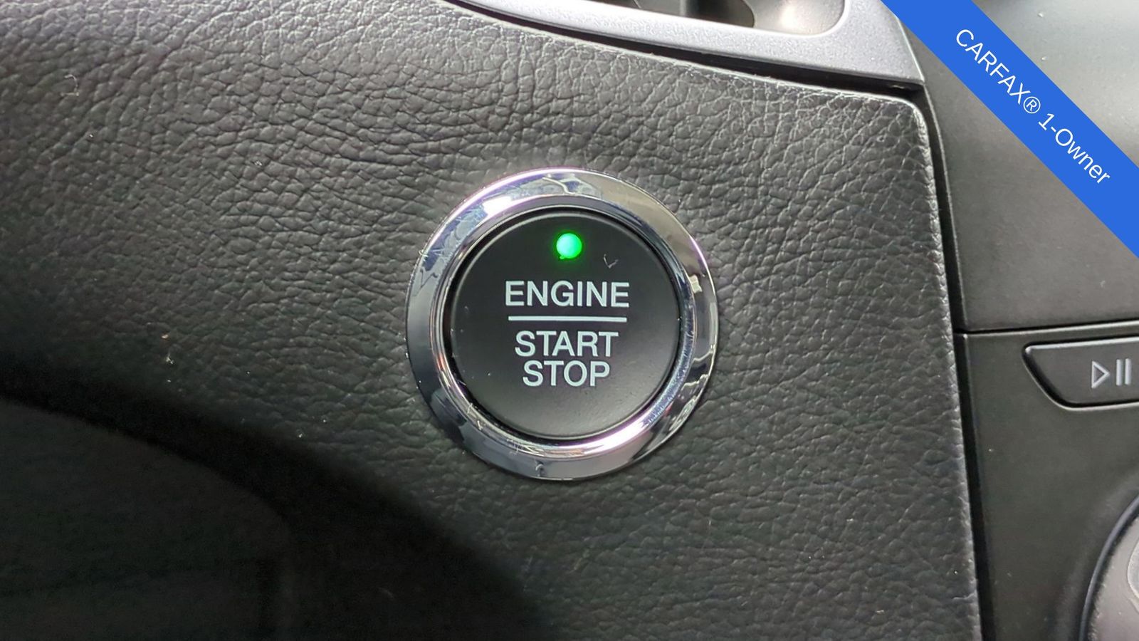 2016 Ford Edge SE 26