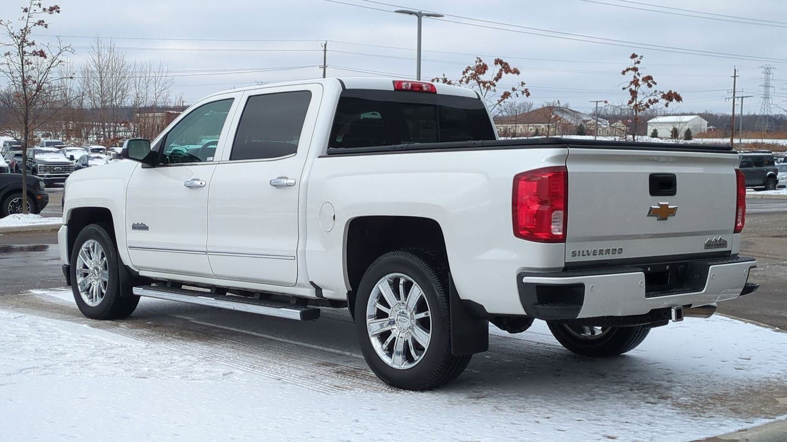 Thumbnail: 2017 Chevrolet Silverado 1500 - 3
