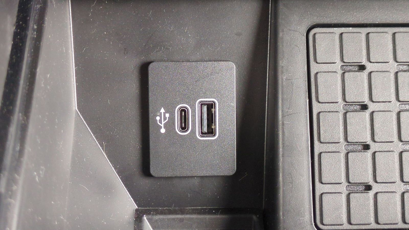 Thumbnail: 2025 Ford F-150 - 31