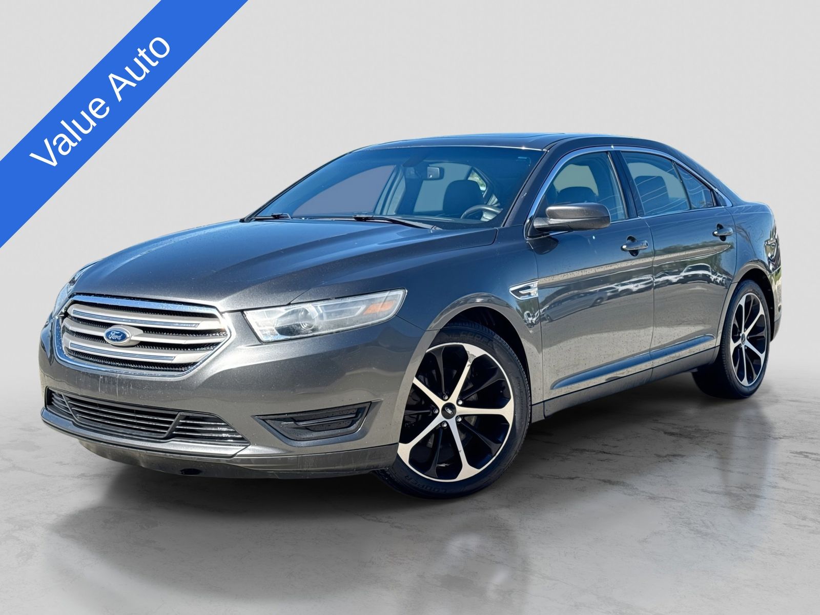 2015 Ford Taurus SEL FWD's photo