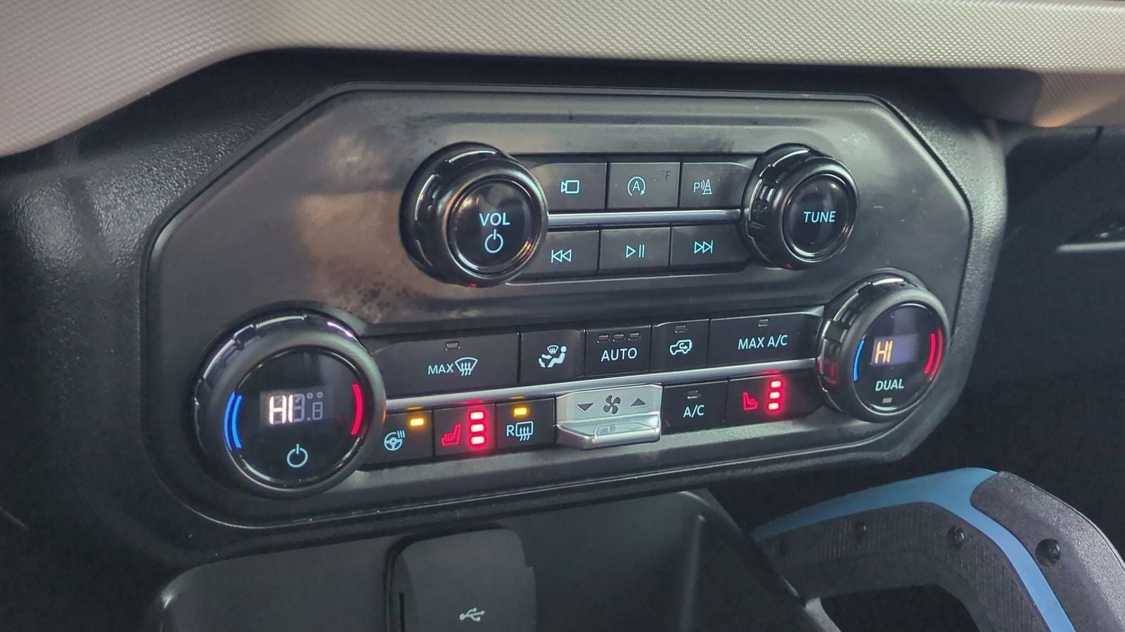 Thumbnail: 2024 Ford Bronco - 33