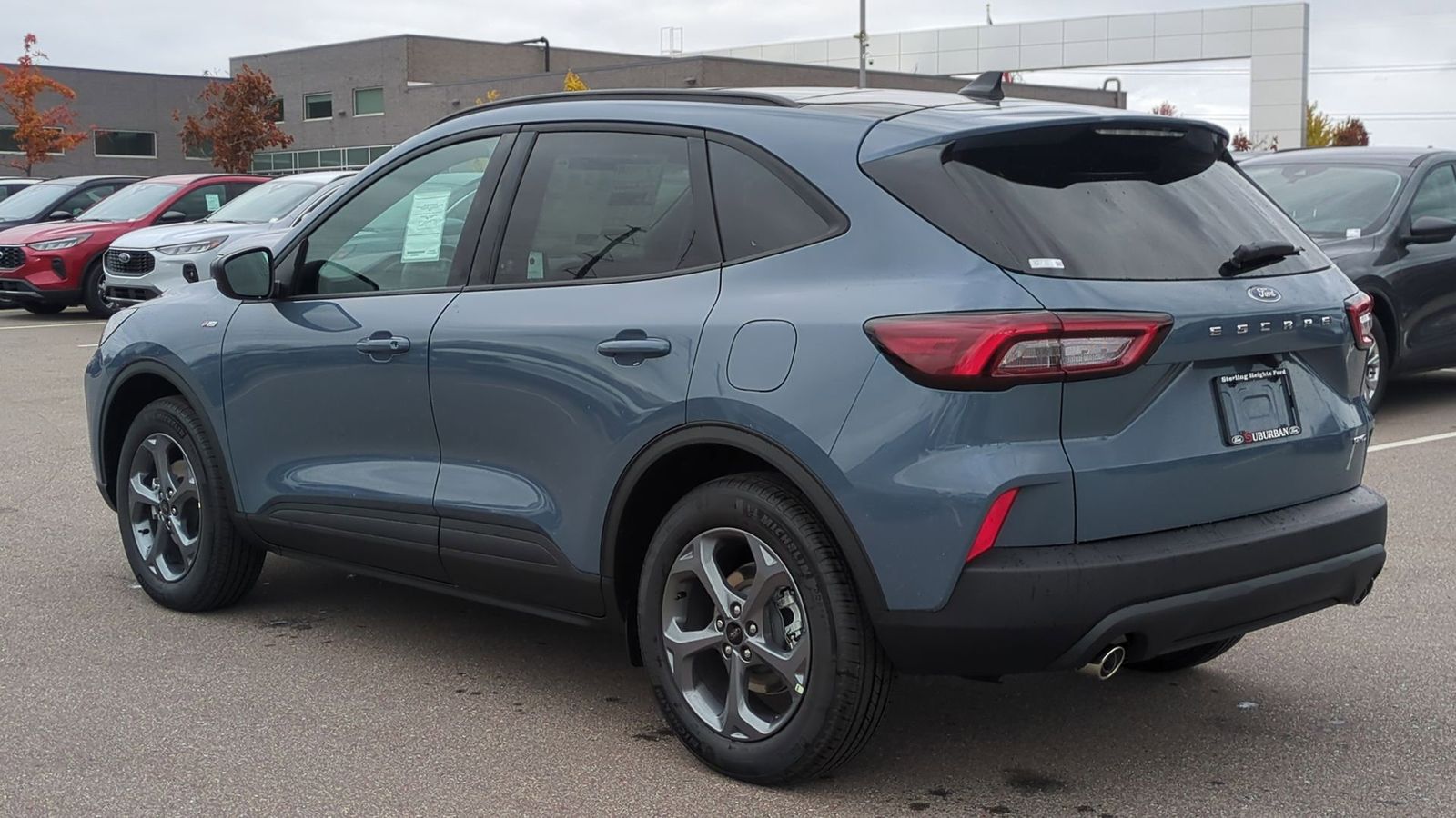 2025 Ford Escape ST-Line photo 2