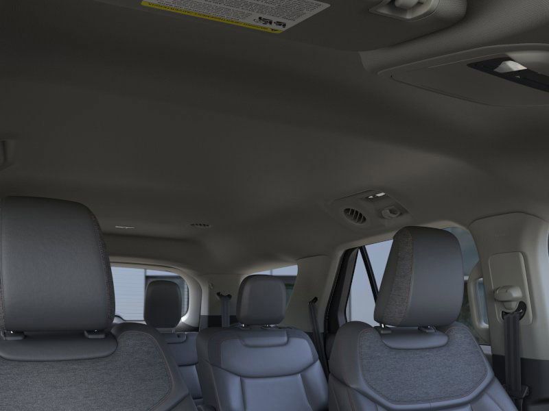2025 Ford Explorer Active 23