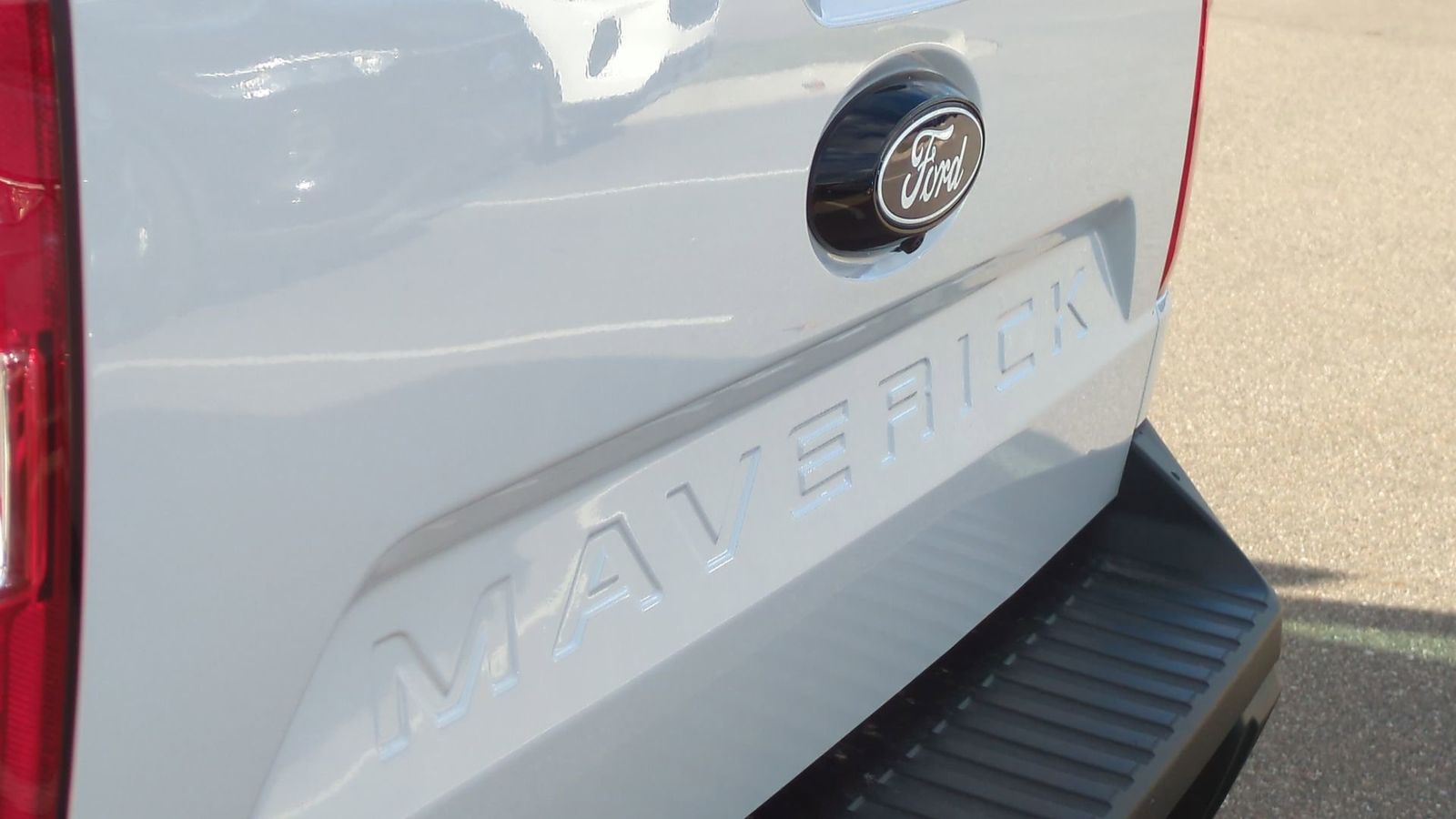 Thumbnail: 2025 Ford Maverick - 10