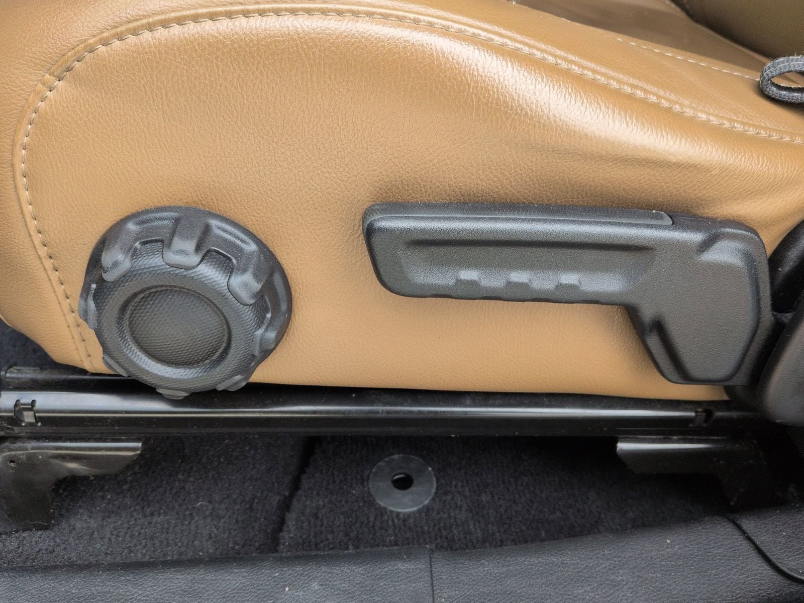 Thumbnail: 2020 Jeep Gladiator - 22