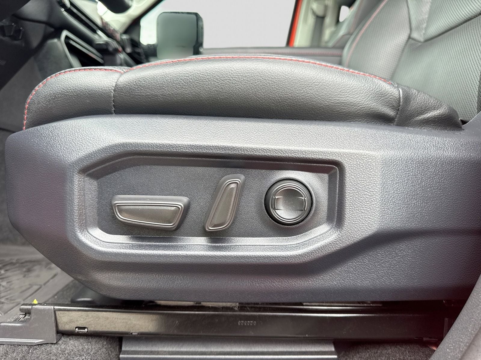 Thumbnail: 2023 Toyota Tundra - 3