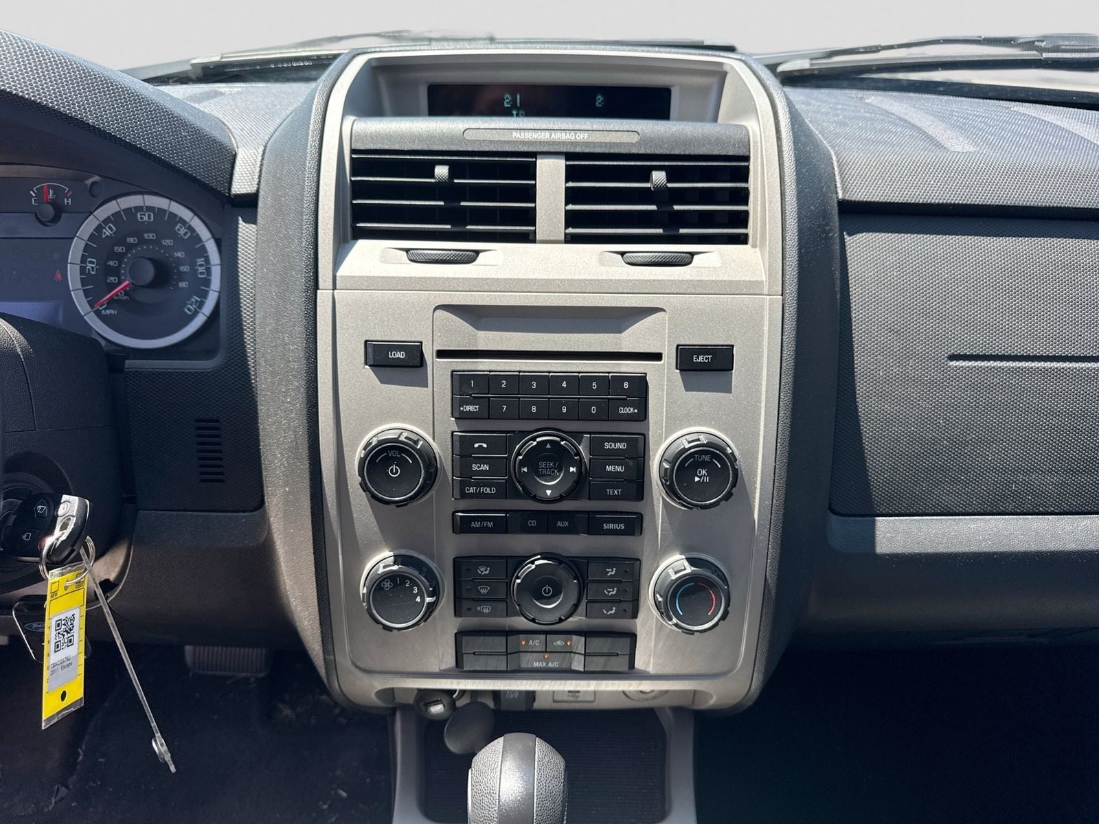 Thumbnail: 2011 Ford Escape - 20