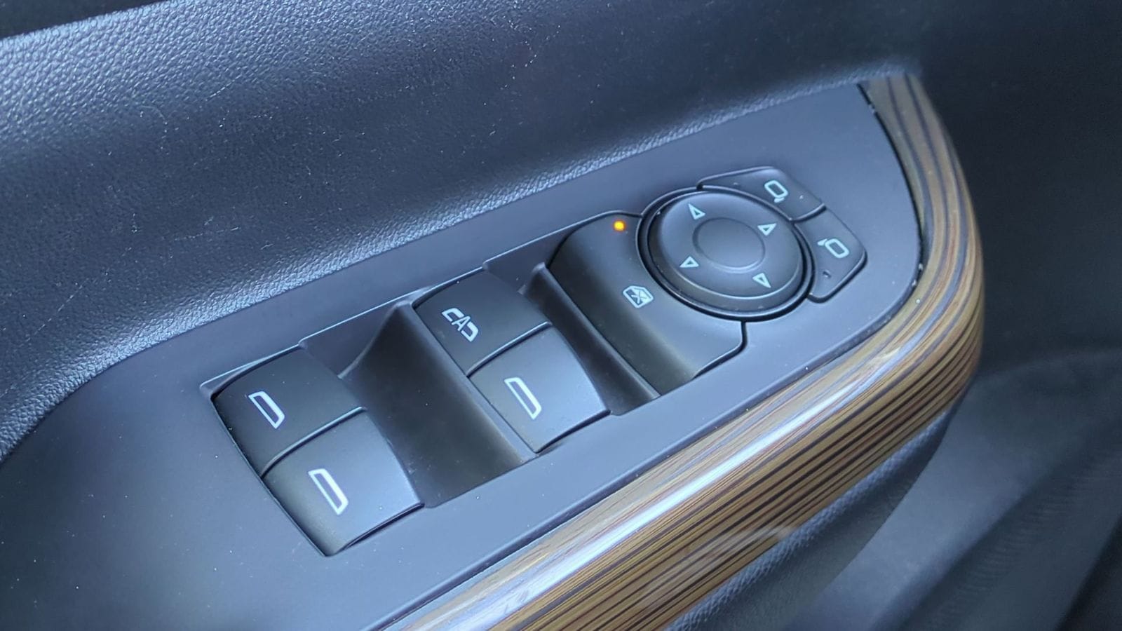 Thumbnail: 2019 GMC Acadia - 32