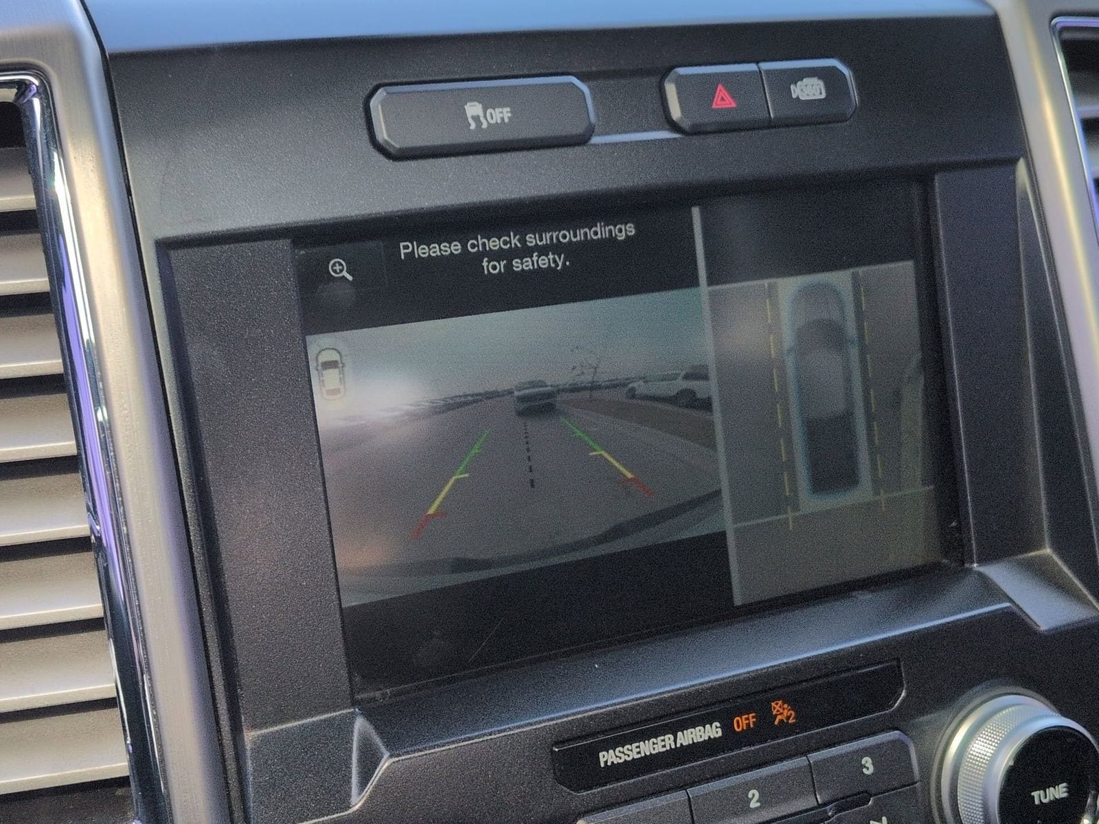 Thumbnail: 2015 Ford F-150 - 37