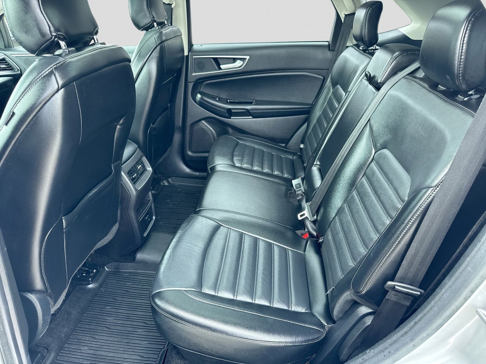 Thumbnail: 2017 Ford Edge - 5