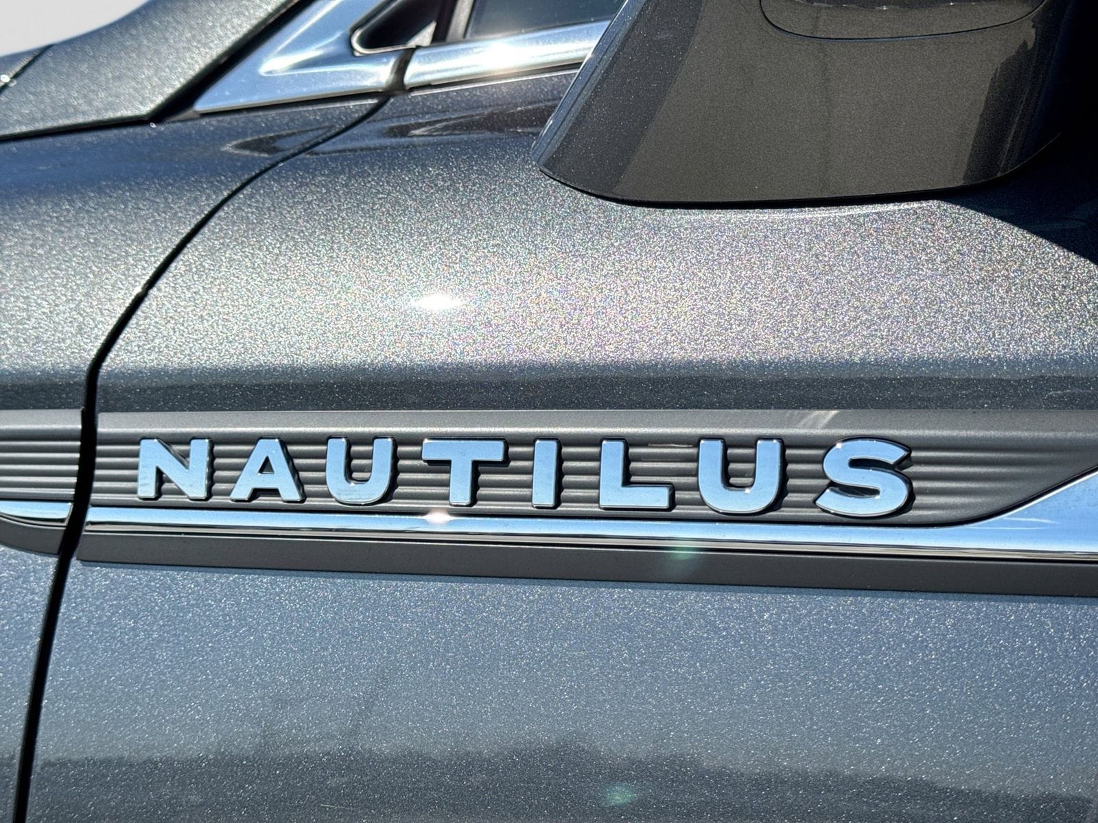 Thumbnail: 2019 Lincoln Nautilus - 12