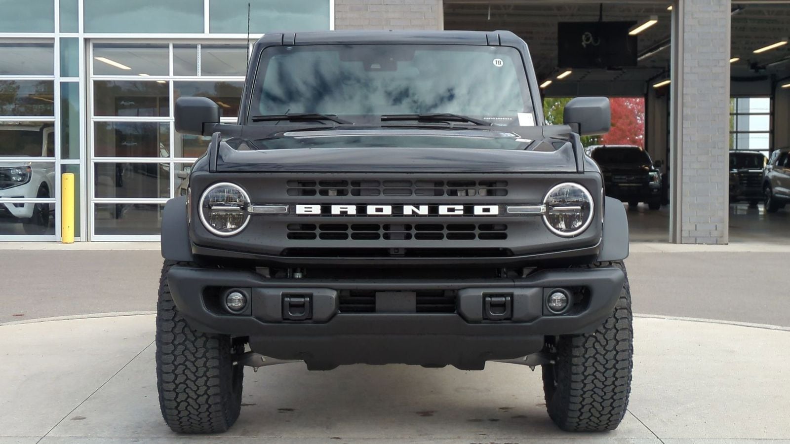 Thumbnail: 2025 Ford Bronco - 9