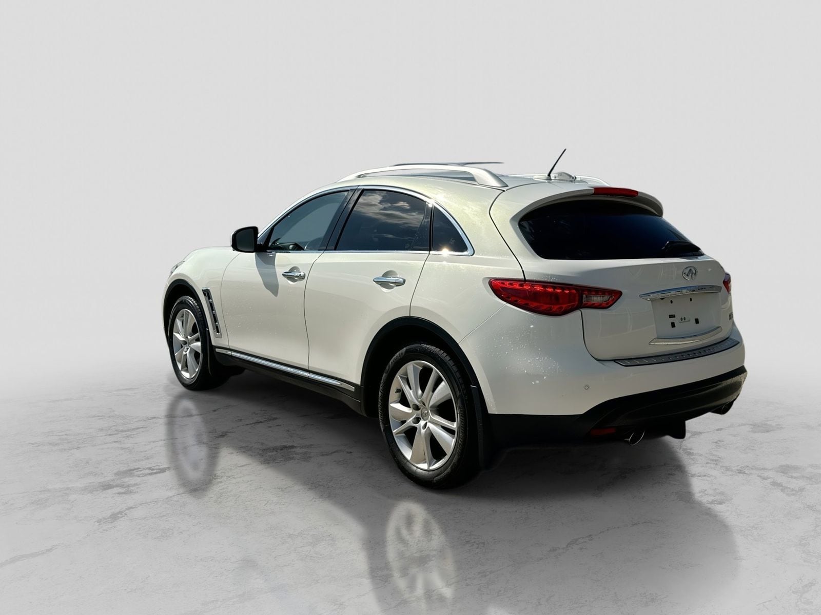 Thumbnail: 2012 INFINITI FX35 - 4