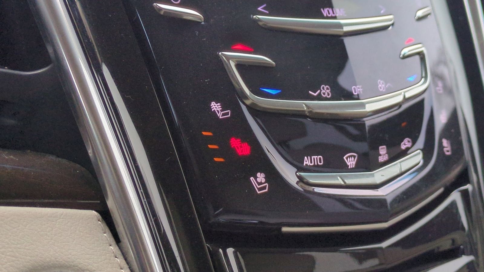 Thumbnail: 2020 Cadillac Escalade - 40