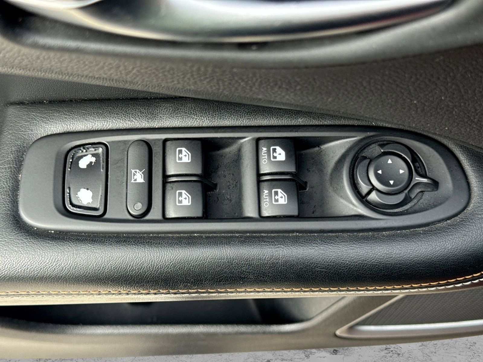 Thumbnail: 2018 Jeep Compass - 17
