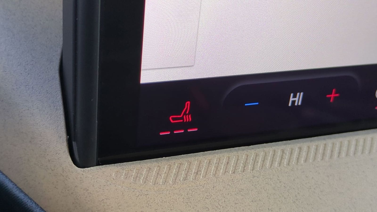 Thumbnail: 2025 Ford Maverick - 33