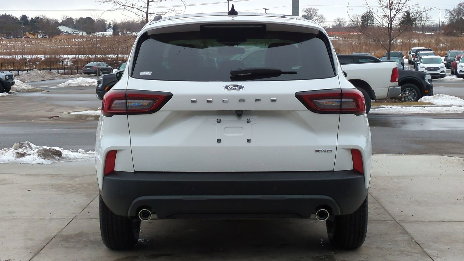 2025 Ford Escape Hybrid ST-Line Select photo 4