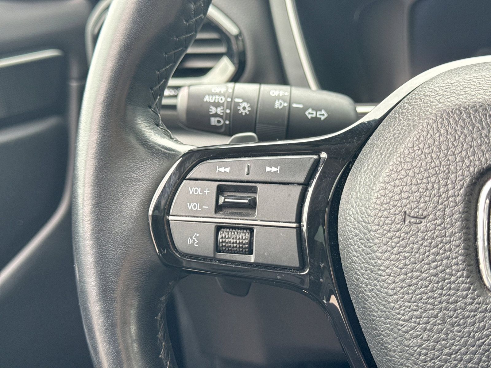 Thumbnail: 2023 Honda Pilot - 26