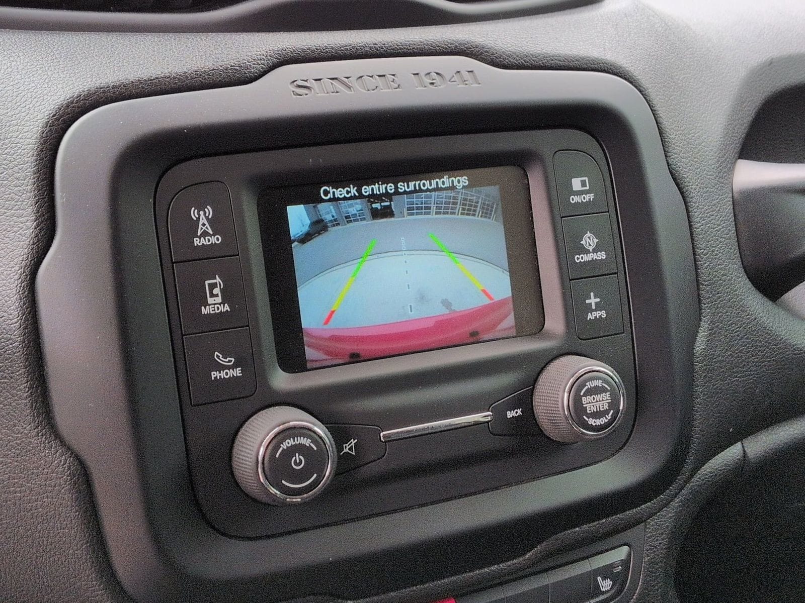 Thumbnail: 2017 Jeep Renegade - 34