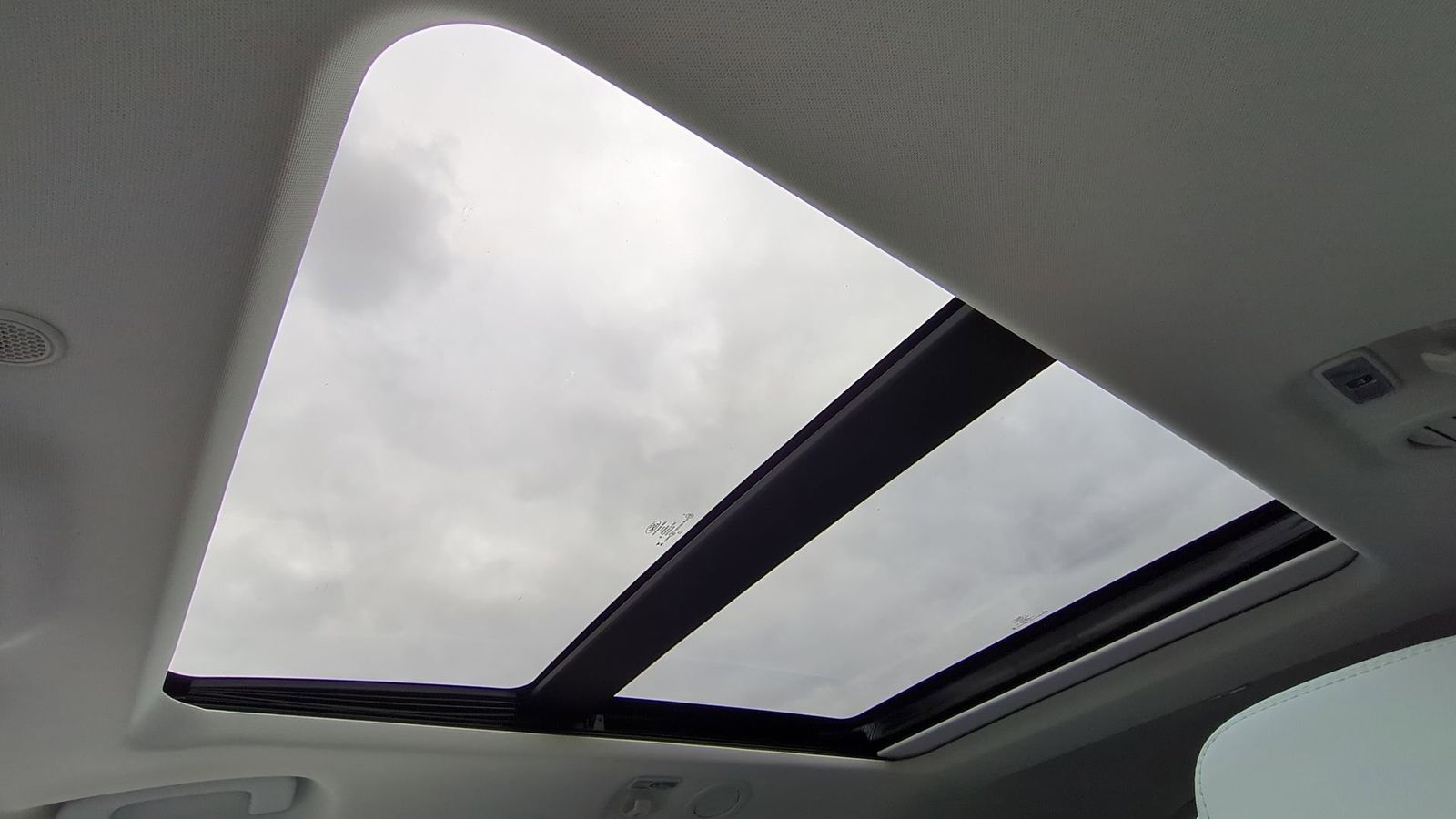 Thumbnail: 2025 Ford Explorer - 16