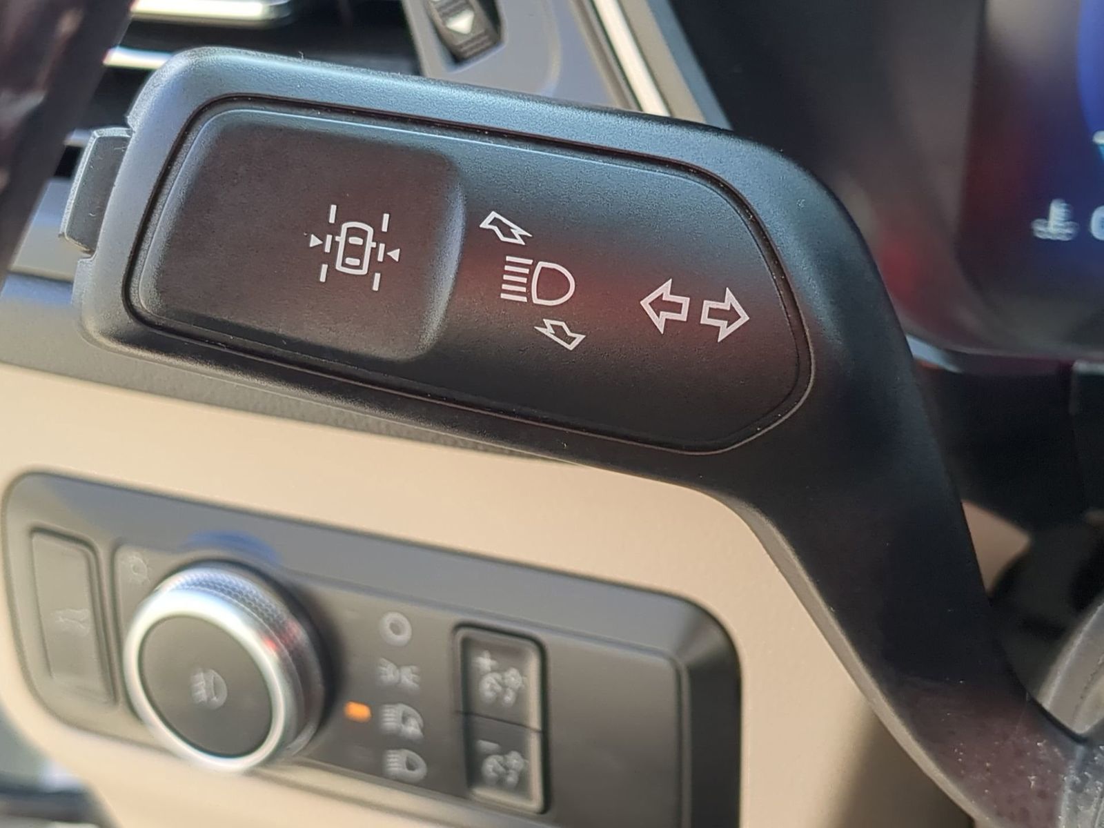 Thumbnail: 2021 Ford Escape - 30