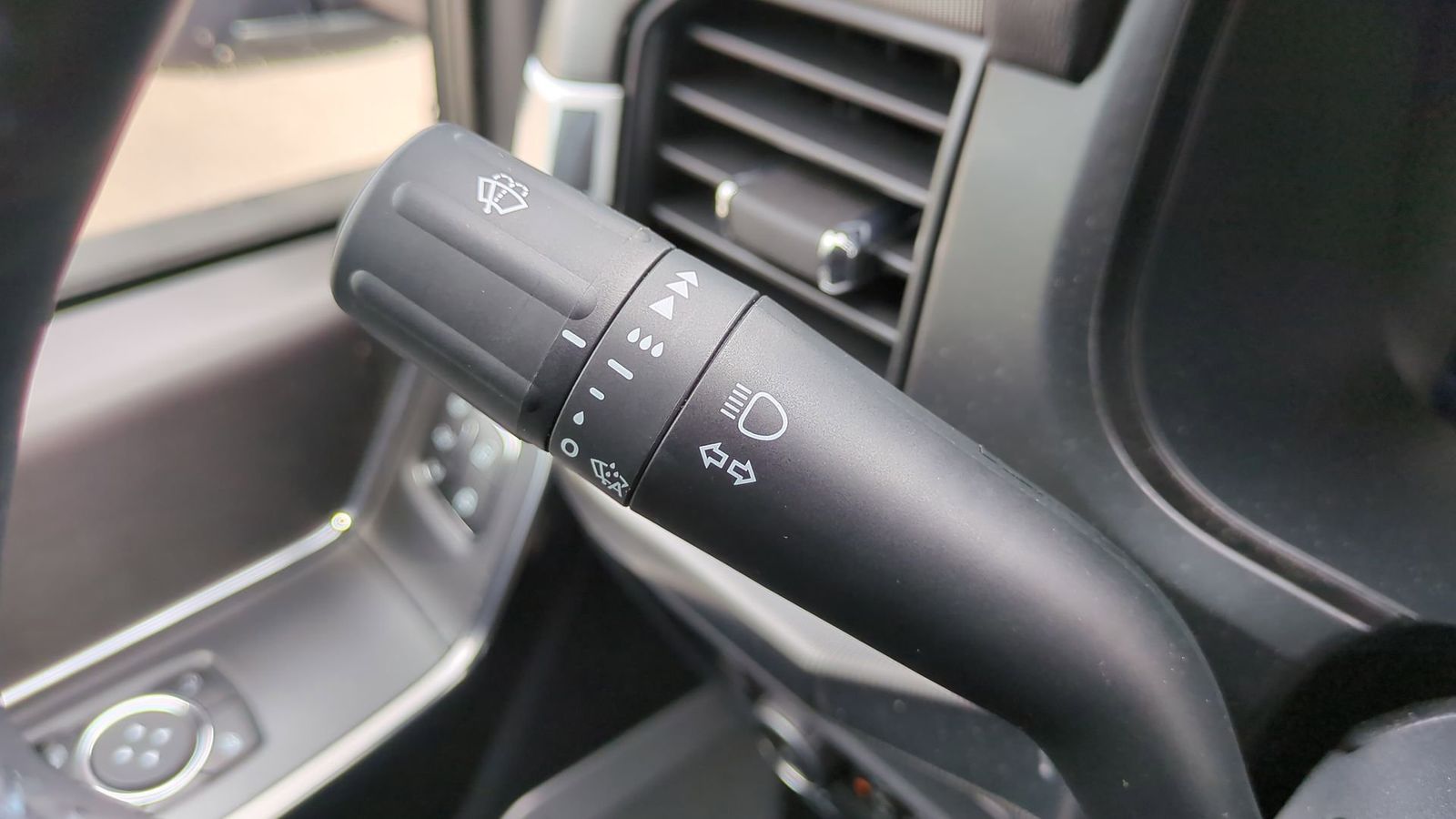 Thumbnail: 2025 Ford F-150 - 21