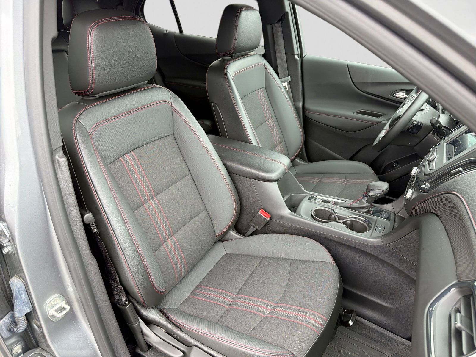 Thumbnail: 2023 Chevrolet Equinox - 24