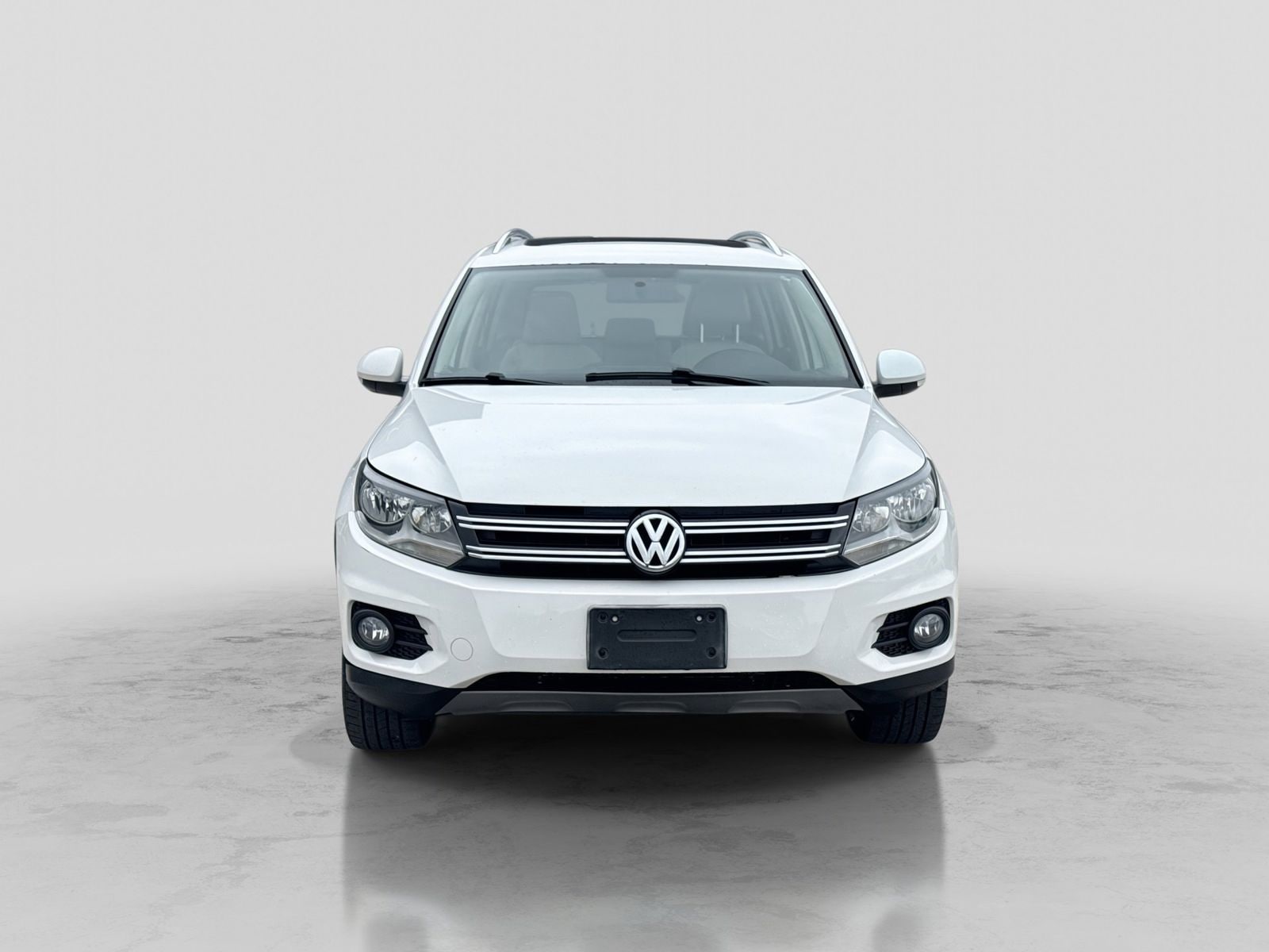 Thumbnail: 2013 Volkswagen Tiguan - 12