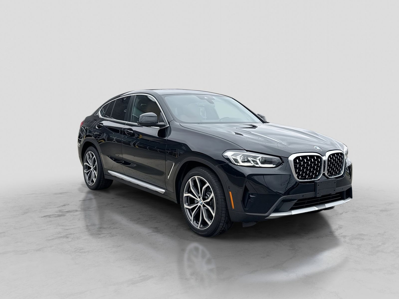 Thumbnail: 2022 BMW X4 - 9