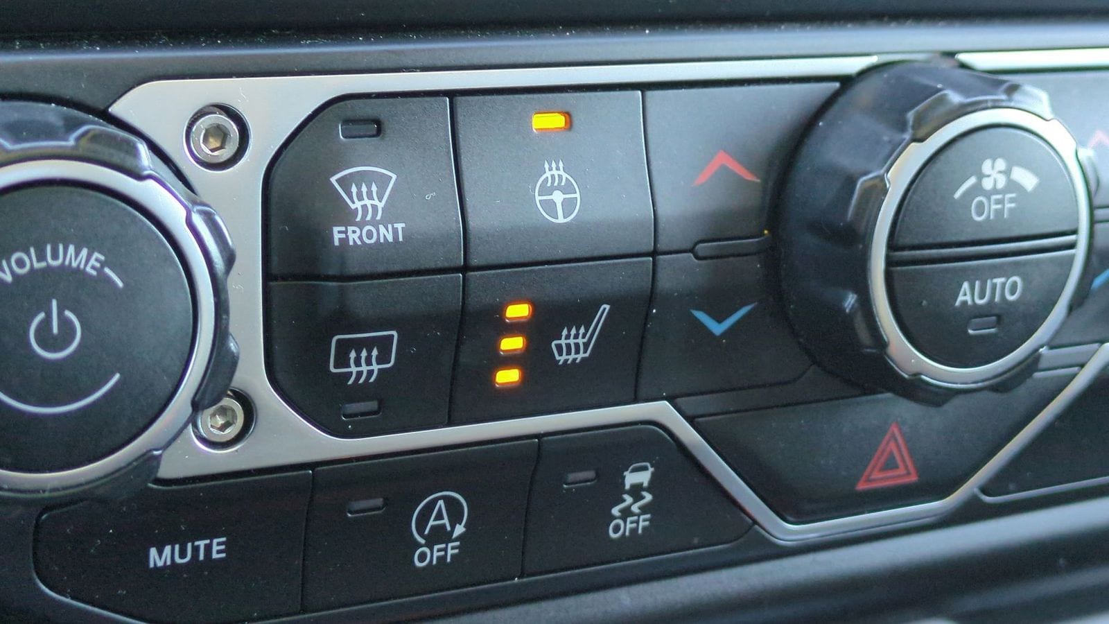 Thumbnail: 2021 Jeep Wrangler - 36