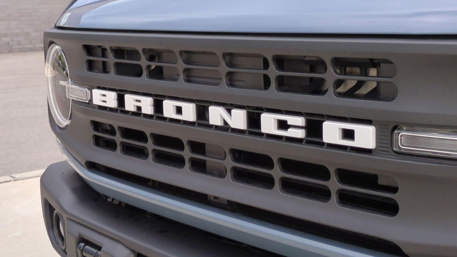 Thumbnail: 2025 Ford Bronco - 11