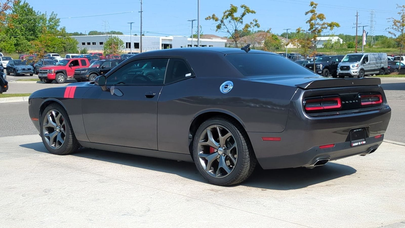 Thumbnail: 2015 Dodge Challenger - 3