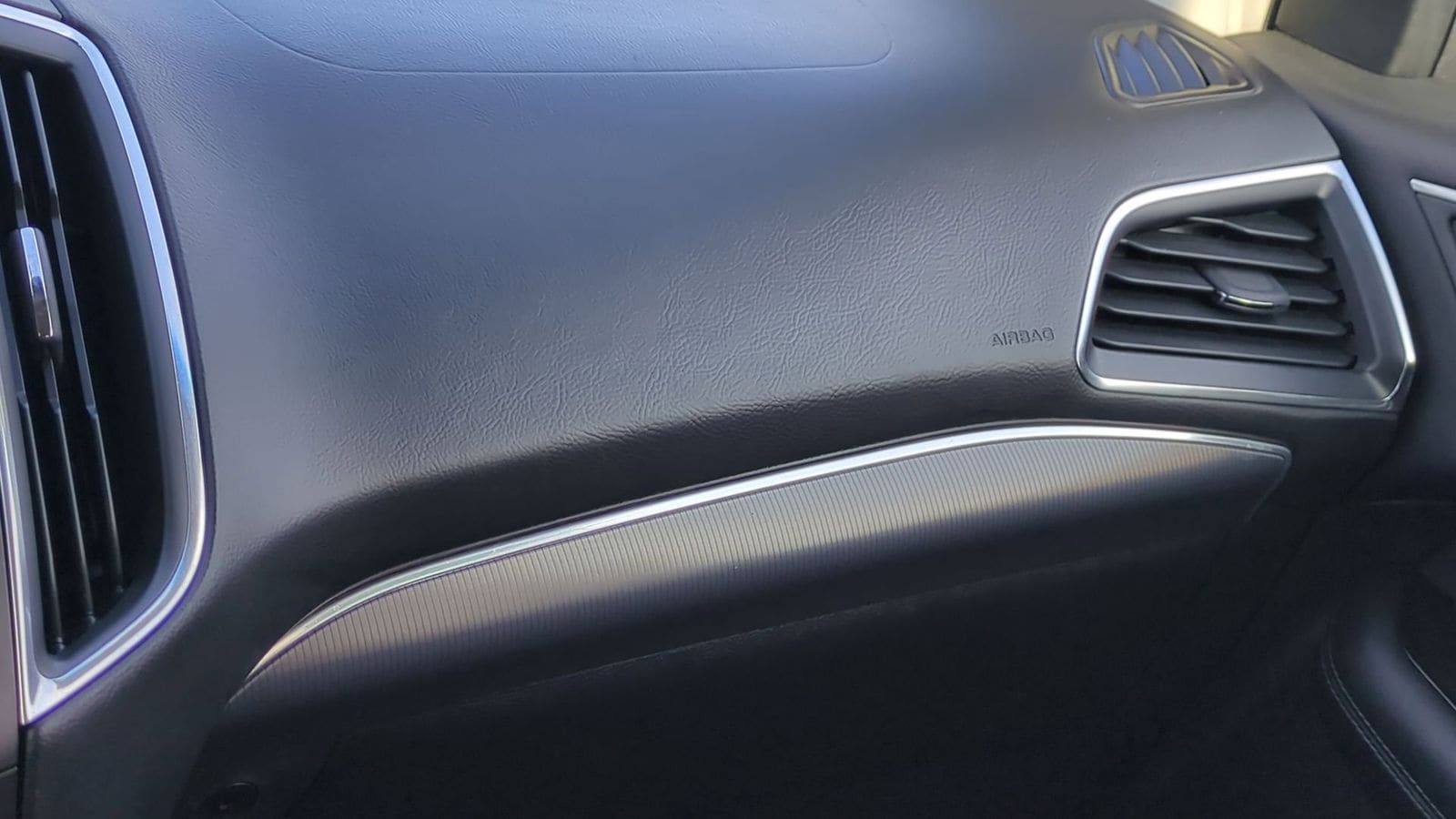 Thumbnail: 2018 Ford Edge - 22