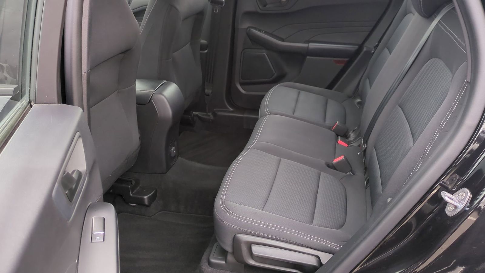 Thumbnail: 2023 Ford Escape - 9