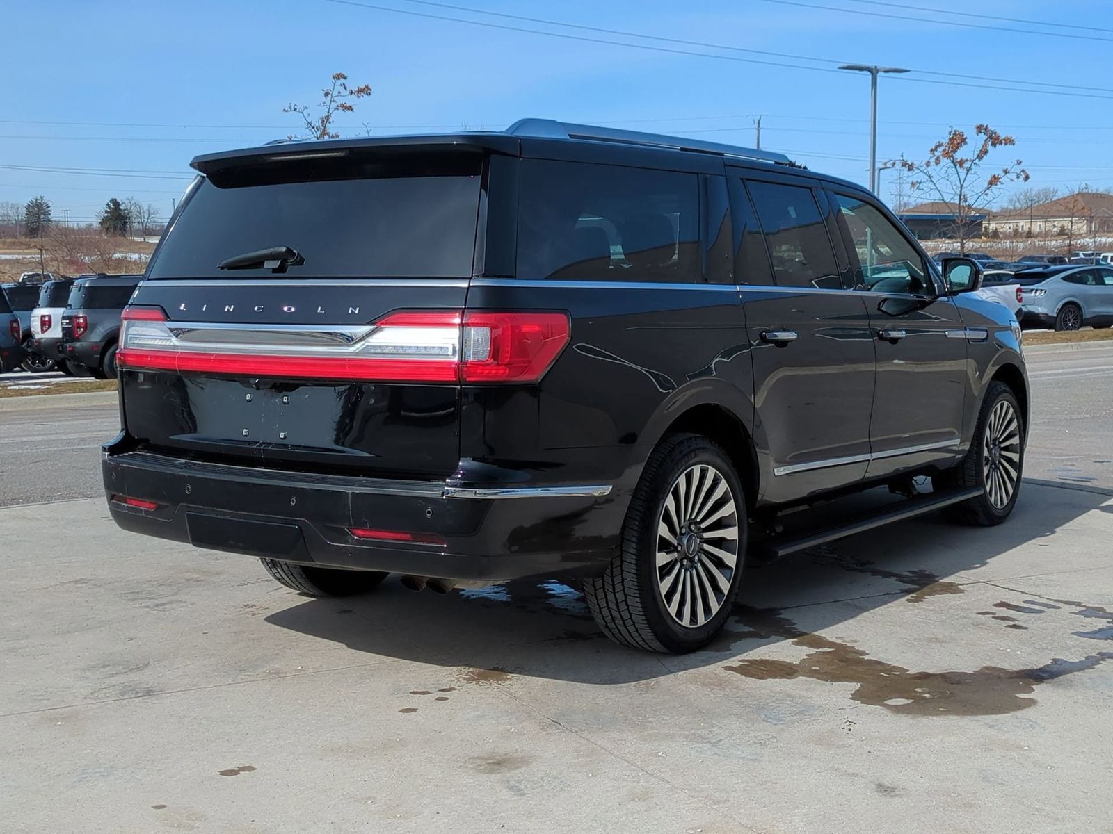 Thumbnail: 2018 Lincoln Navigator L - 8