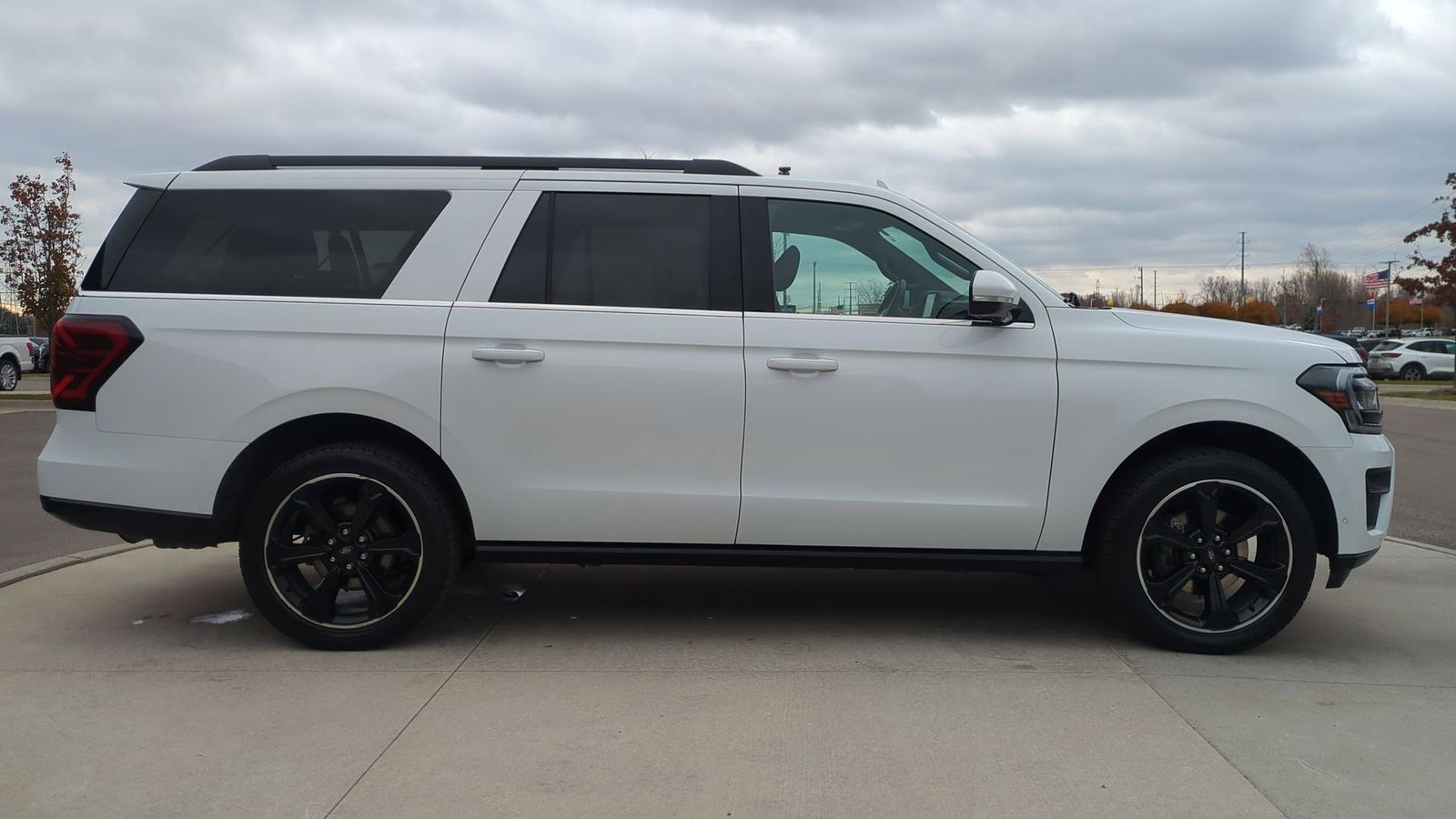 Thumbnail: 2022 Ford Expedition MAX - 8