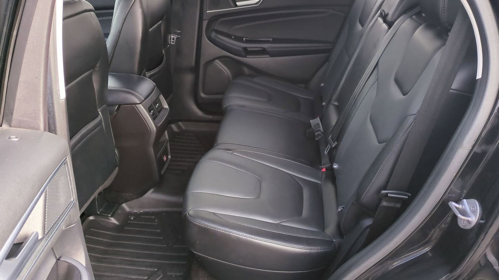 Thumbnail: 2018 Ford Edge - 20