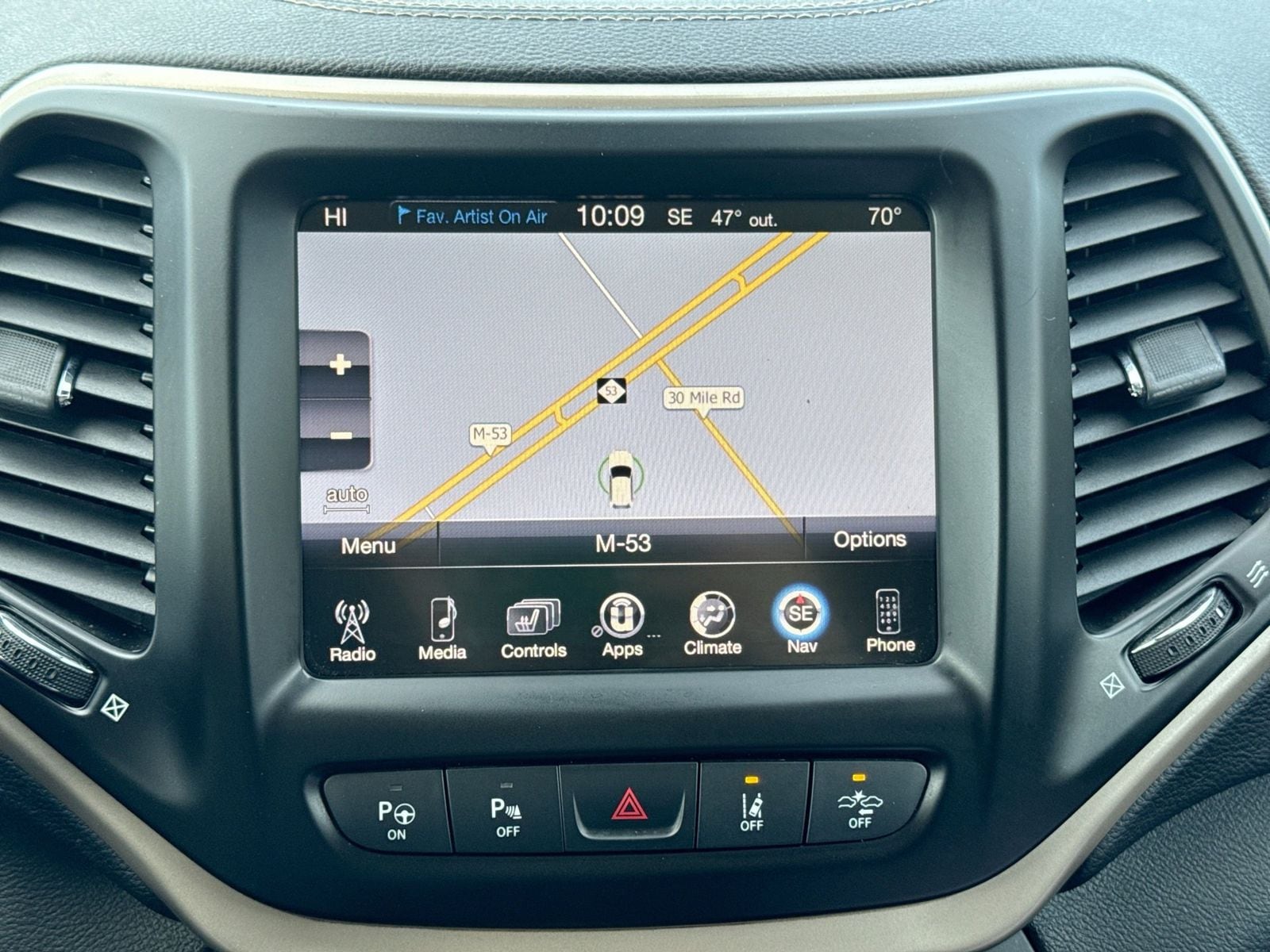 Thumbnail: 2014 Jeep Cherokee - 32