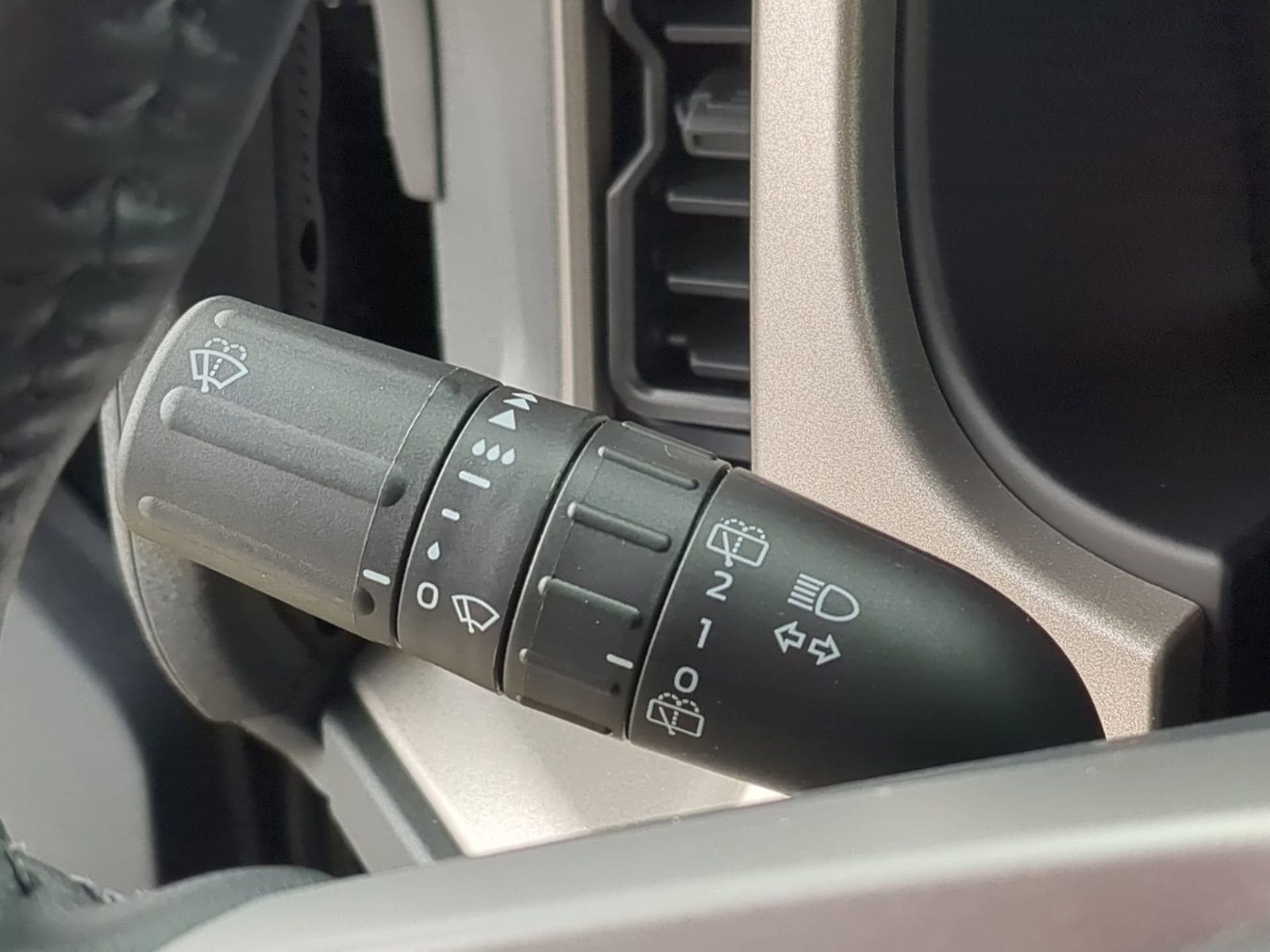 Thumbnail: 2025 Ford Bronco - 24