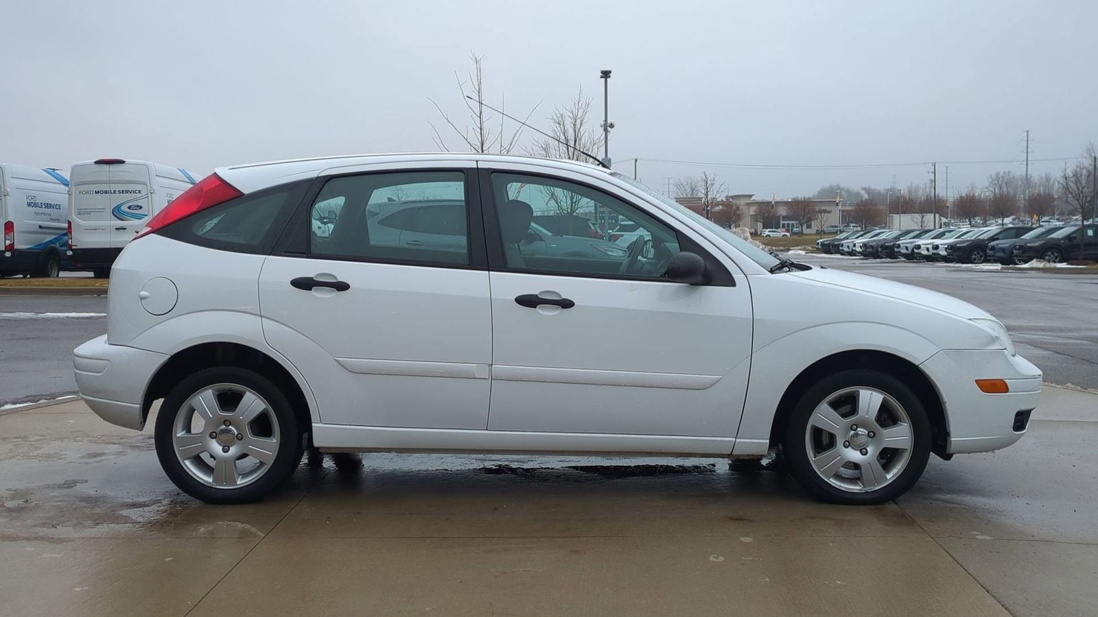 Thumbnail: 2007 Ford Focus - 7