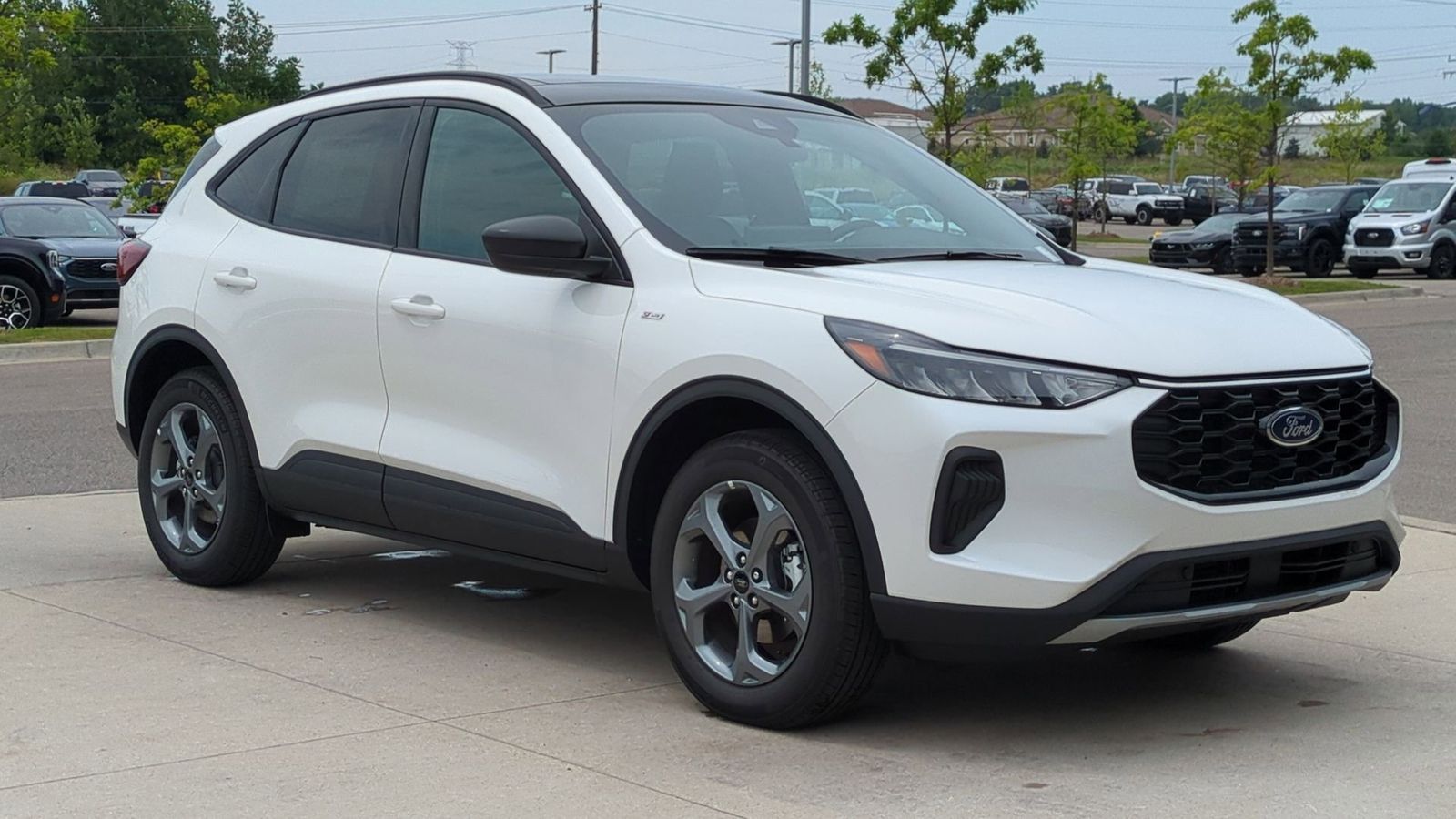 Thumbnail: 2025 Ford Escape - 8